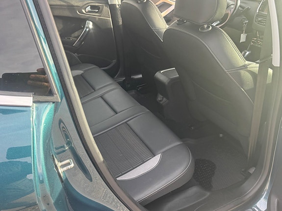 Peugeot 2008 11 of 17