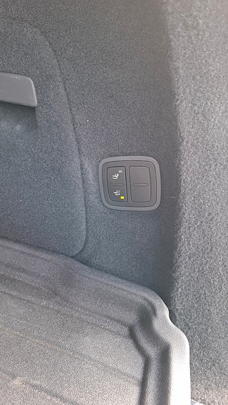 Porsche Cayenne 14 of 14