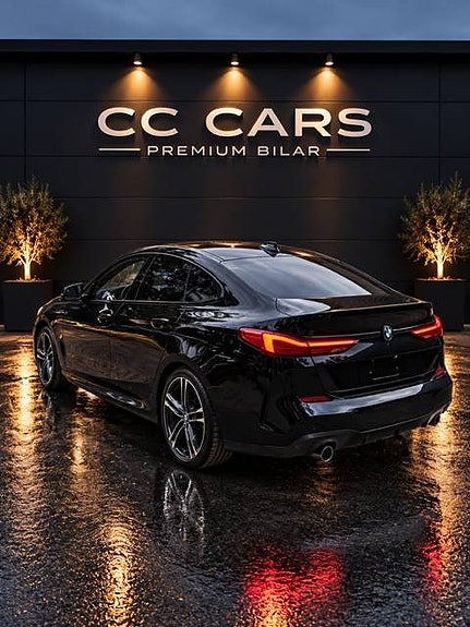 BMW 218i 6 of 12