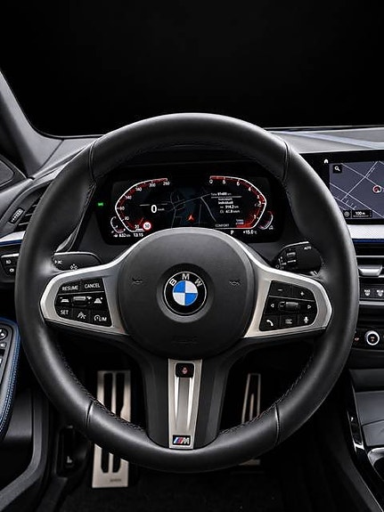 BMW 218i 10 of 12