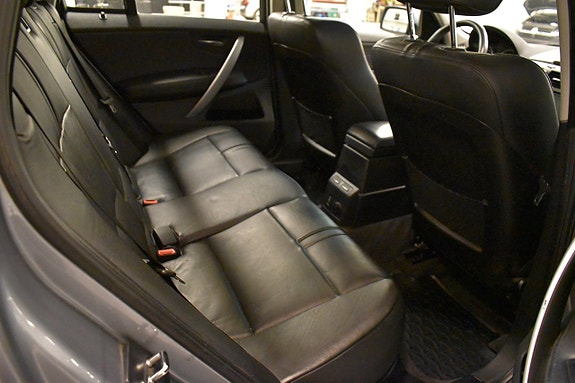 BMW X3 xDrive25i Comfort | 218 ch | BVA | Cuir | Toit panoramique | Sièges chauffants AV/AR | Attelage amovible