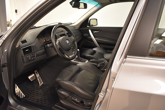 BMW X3 xDrive25i Comfort | 218 ch | BVA | Cuir | Toit panoramique | Sièges chauffants AV/AR | Attelage amovible