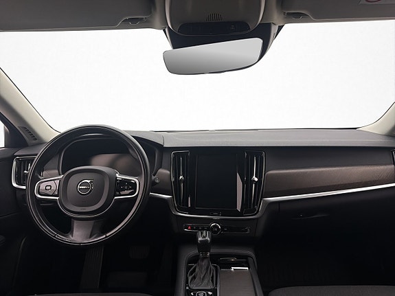 Volvo V90 Cross Country 12 of 30