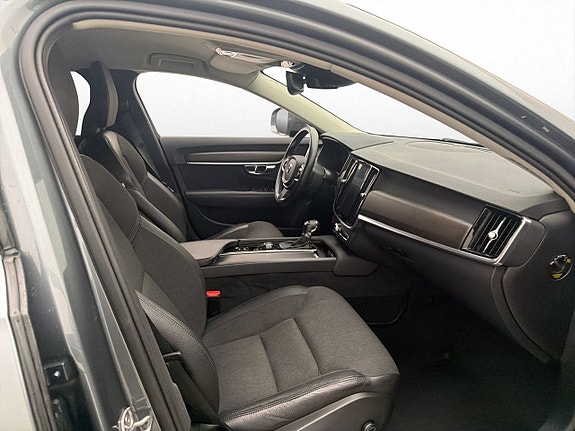 Volvo V90 Cross Country 25 of 30