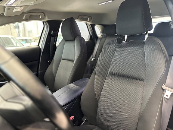 Mazda CX-30 17 of 23
