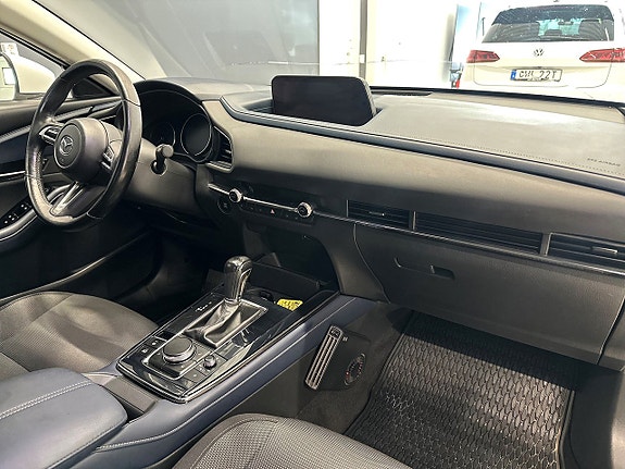 Mazda CX-30 13 of 23