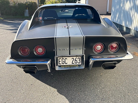 Chevrolet Corvette 3 of 10