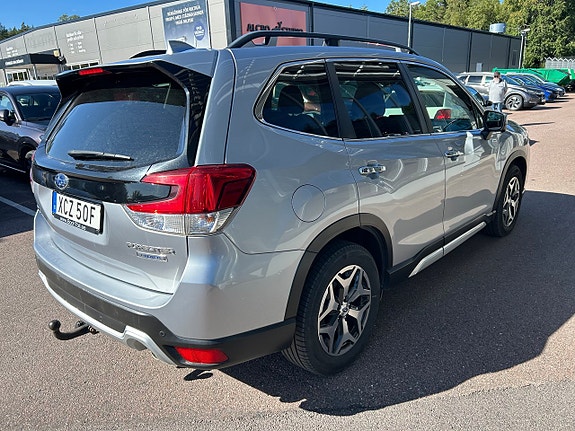 Subaru Forester 5 of 10