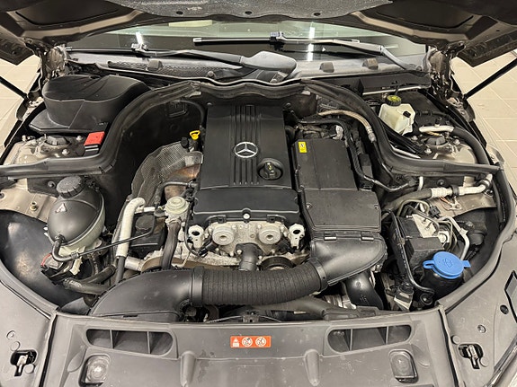 Mercedes-Benz C180 13 of 13