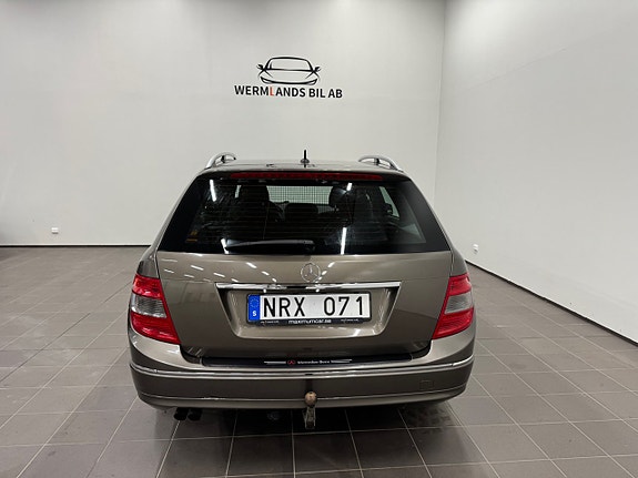 Mercedes-Benz C180 5 of 13