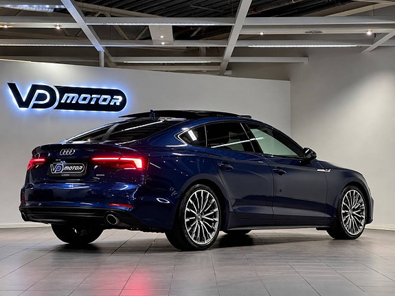 Audi A5 2 of 27