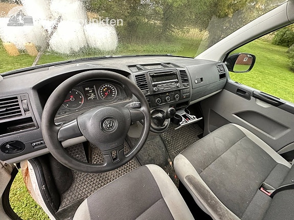 Volkswagen Transporter 2.0 13 of 27