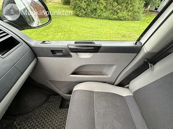 Volkswagen Transporter 2.0 22 of 27