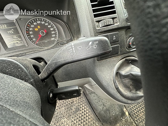 Volkswagen Transporter 2.0 15 of 27