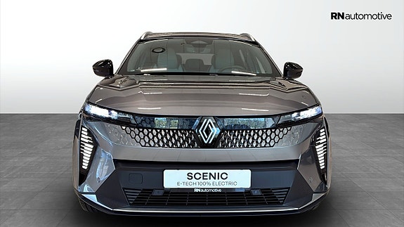 Renault Scenic E-Tech 8 of 19
