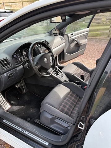 Volkswagen Golf V 10 of 13
