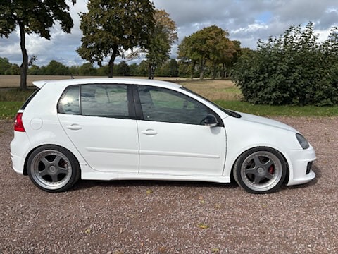 Volkswagen Golf V 4 of 13