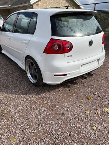 Volkswagen Golf V 13 of 13