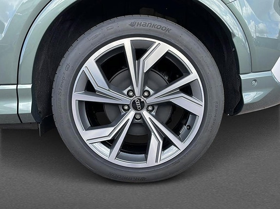 Audi Q4 e-tron 8 of 18
