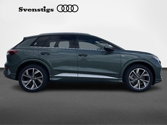 Audi Q4 e-tron 3 of 18