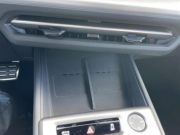 Audi Q4 e-tron 18 of 18