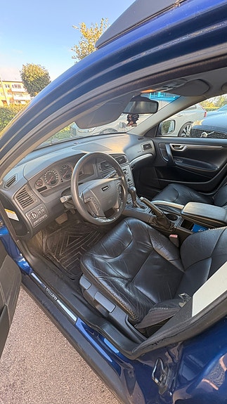 Volvo XC70 5 of 7
