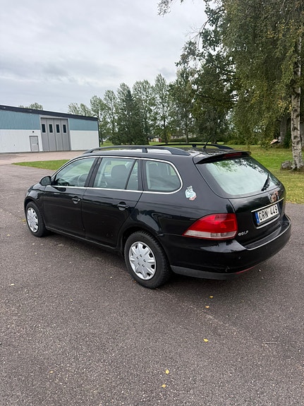 Volkswagen Golf V 3 of 5