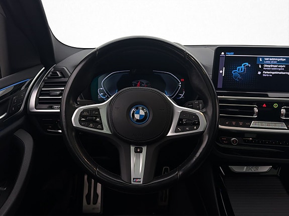 BMW iX3 16 of 30