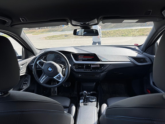 BMW 118i 8 of 10