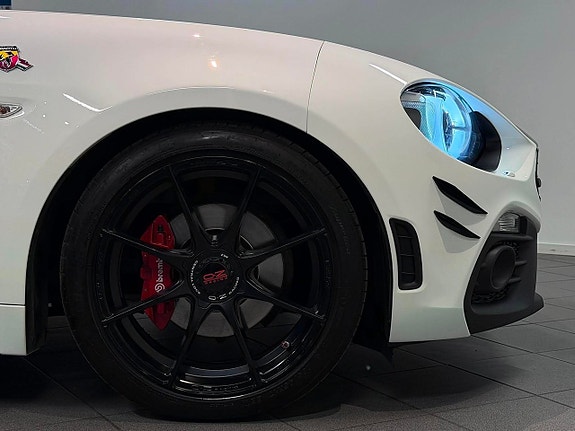 Abarth 124 Spider 9 of 14