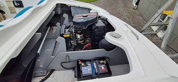Sea Rayder F16 -96 3 of 6
