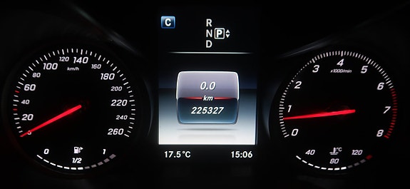 Mercedes-Benz C180 13 of 27