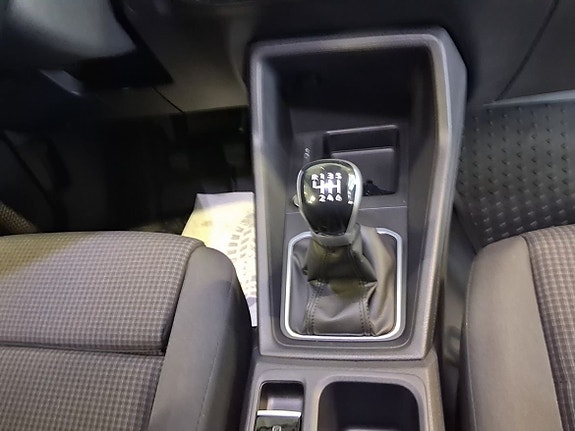 Volkswagen Caddy 6 of 8