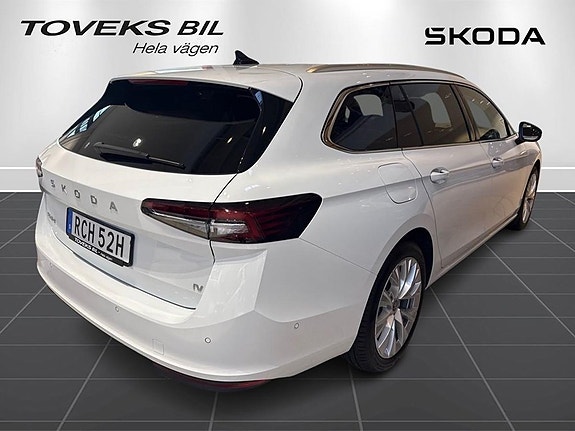Skoda Superb 3 of 15