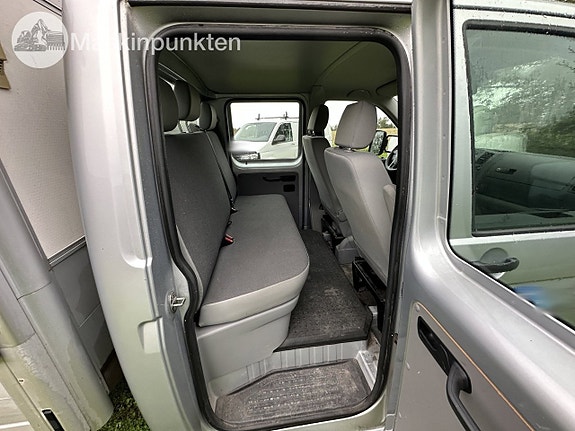 Volkswagen transport T5 dubbelhytt 2.0 140hk 19 of 27