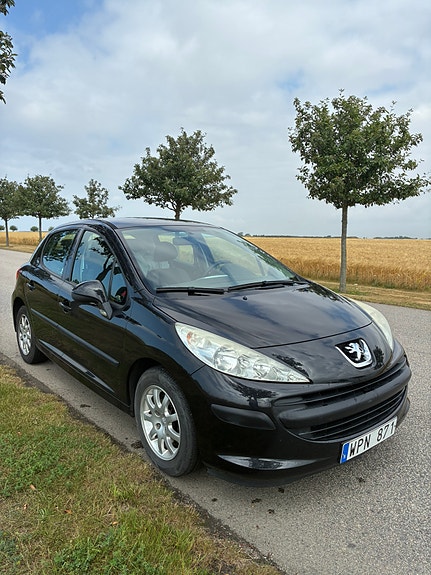 Peugeot 207 3 of 11