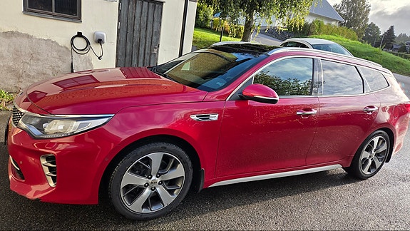 Kia Optima 4 of 9