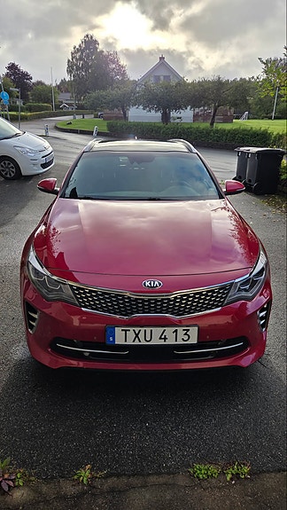 Kia Optima 2 of 9