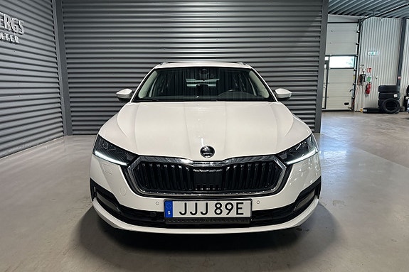 Skoda Octavia 2 of 19