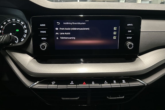 Skoda Octavia 14 of 19