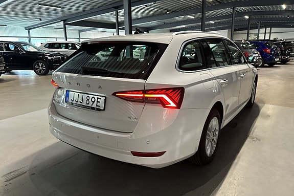 Skoda Octavia 4 of 19