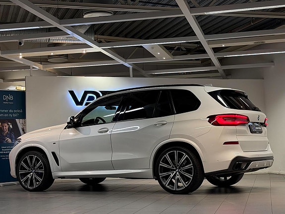 BMW X5 3 of 26