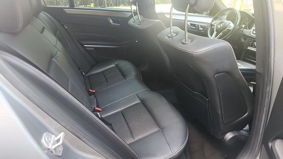 Mercedes-Benz E350 12 of 16