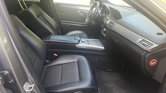 Mercedes-Benz E350 13 of 16