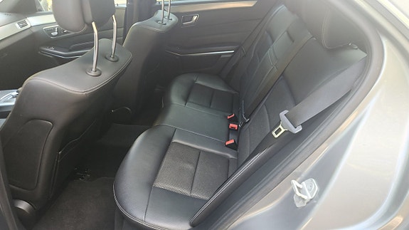 Mercedes-Benz E350 11 of 16