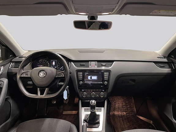 Skoda Octavia 8 of 22