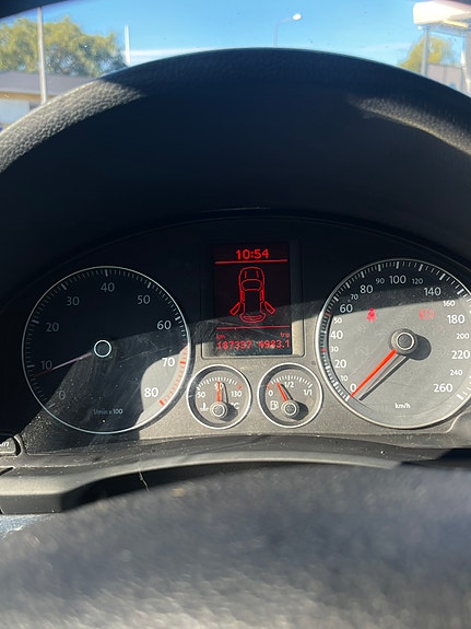 Volkswagen Golf V 8 of 9