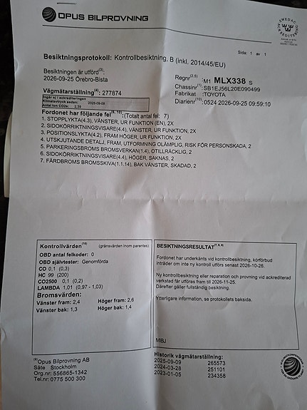 Toyota Avensis 4 of 8