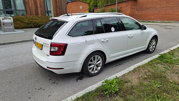 Skoda Octavia 6 of 9