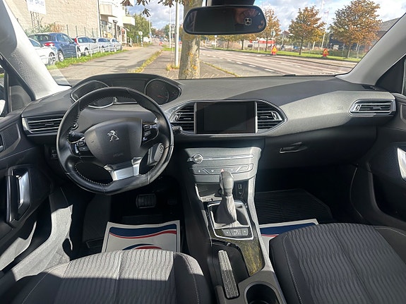 Peugeot 308 6 of 7
